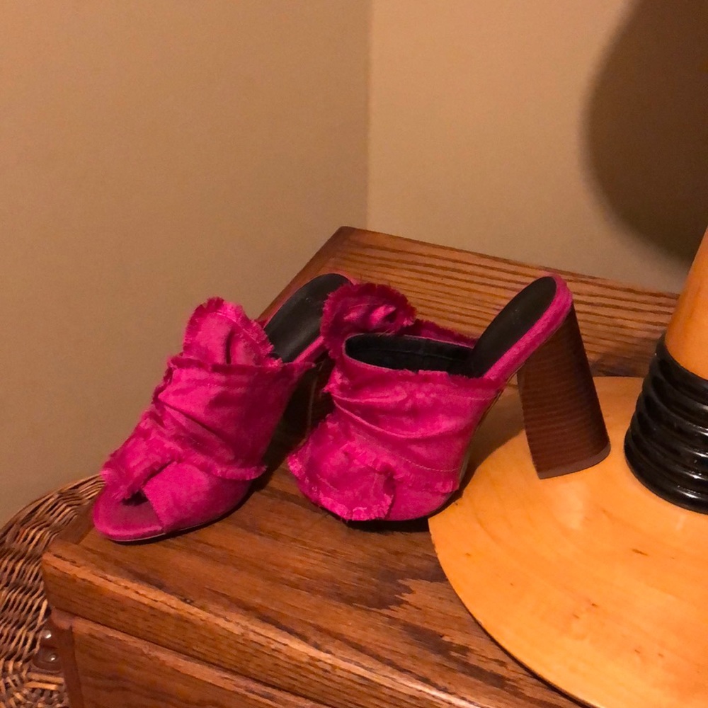 Pink silk covered mule, elegant, boho, versatile